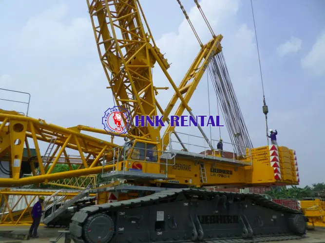  Sewa Unic Crane  greges surabaya